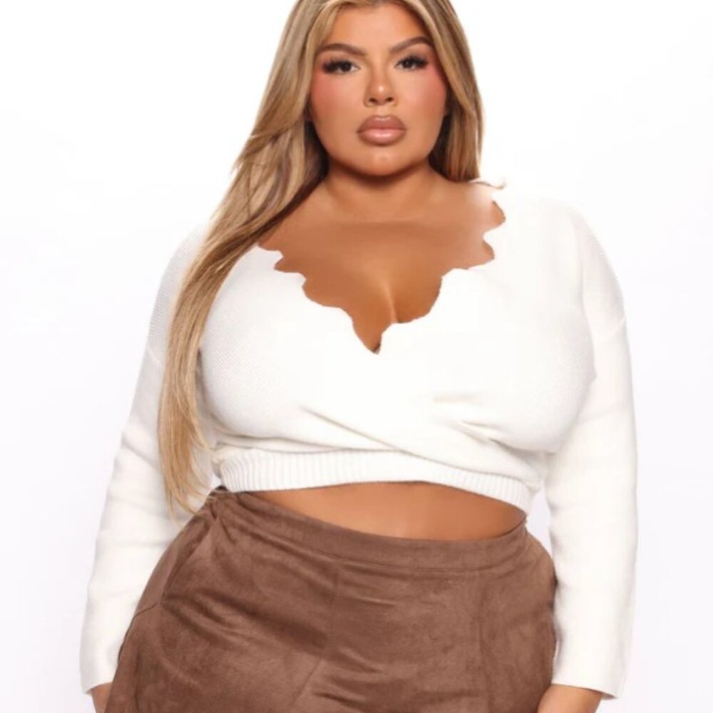 Fashion Nova Finding Love Ivory White Cropped Scallop Off Shoulder Sweat NWT 1X